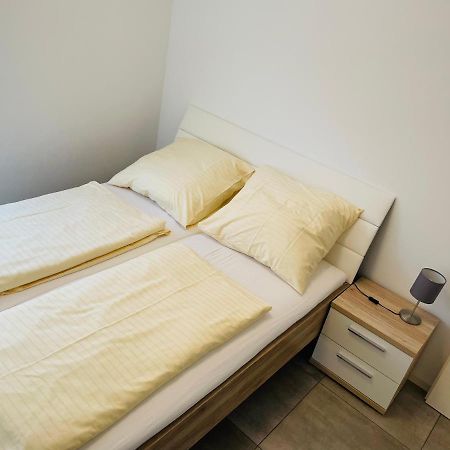 Deluxe Ferienwohnung Am Strandbad Friedrichshafen Bagian luar foto